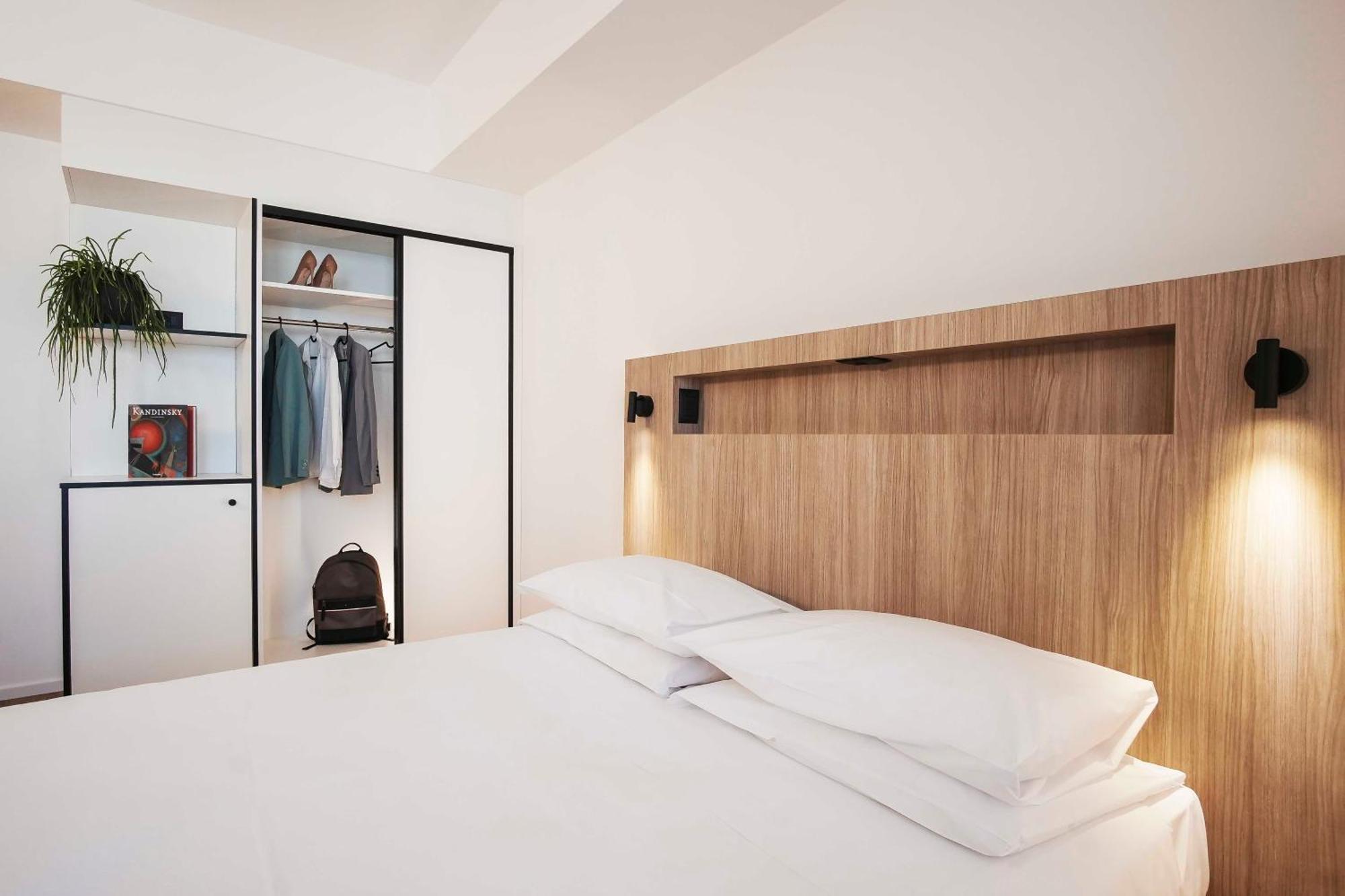Two-Bedroom Apartment,1544025379:JPEG